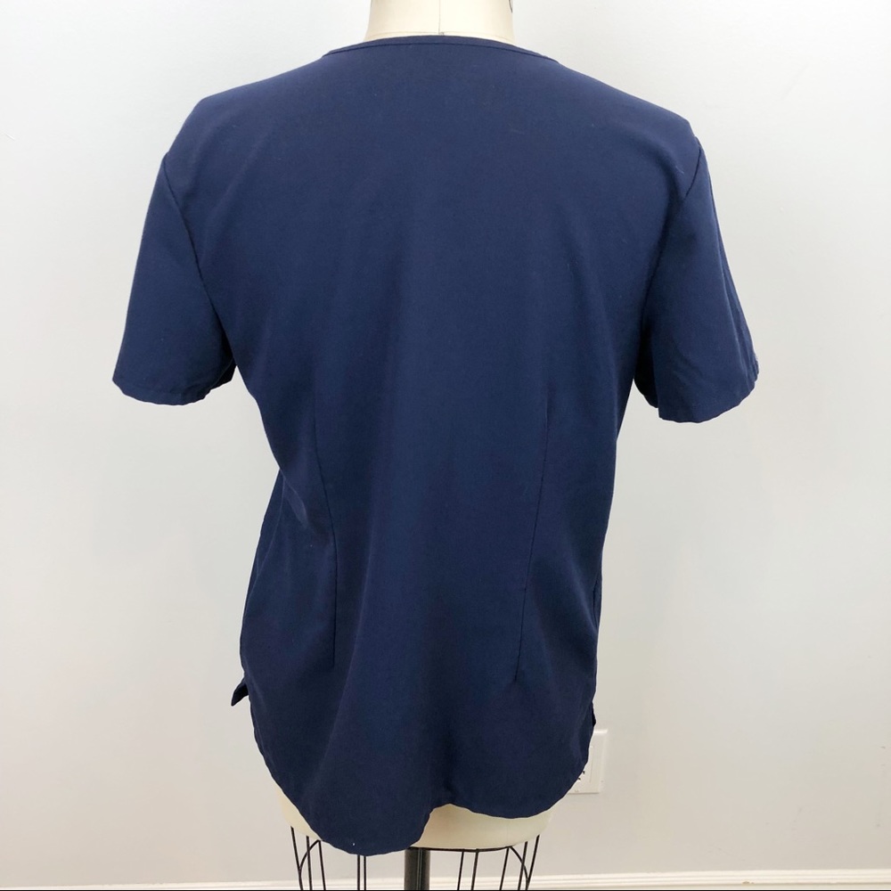 FIGS Casma Top Livingston Bottom Scrub Set Medical - Picture 5 of 15